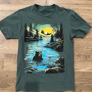 Into the AM vintage bear print T shirt size S - faded green